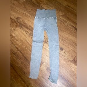 High rise 7/8 length good karma leggings free people in color mushroom